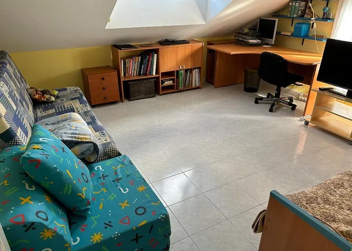 Atico Amplio Con Vistas Al Mar En Apartment