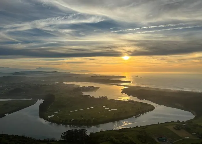 Atico Amplio Con Vistas Al Mar En Mogro