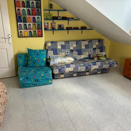 Atico Amplio Con Vistas Al Mar En