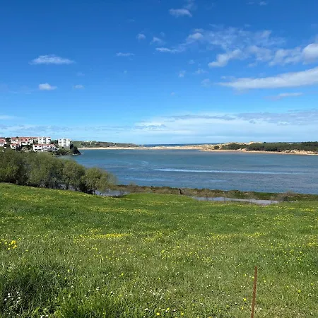Apartmán Atico Amplio Con Vistas Al Mar En *